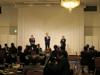 石本相談役、松本顧問へ感謝の意