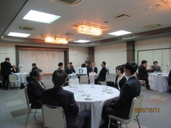 商社懇談会の状況